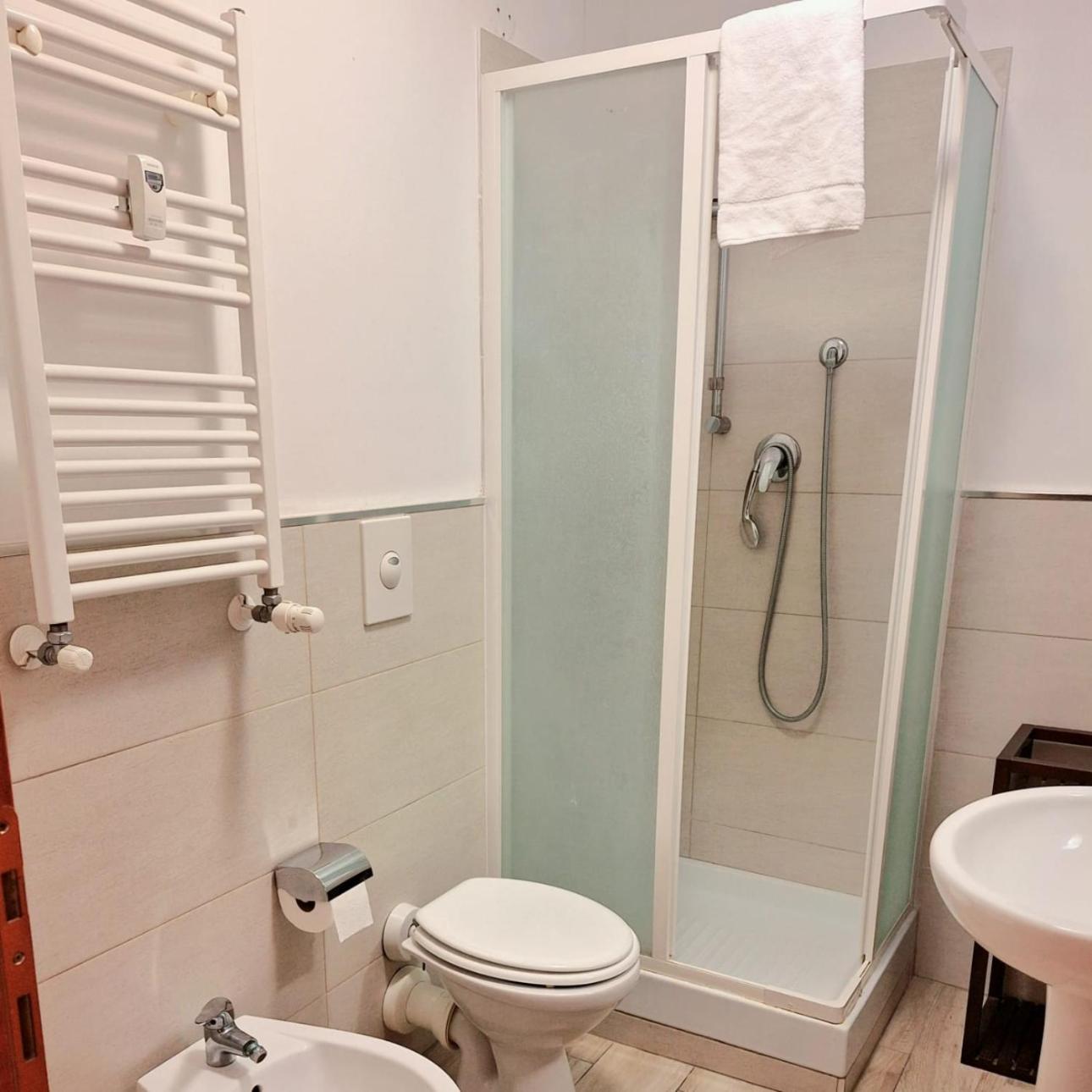 St. Anthony Guest House โรม ภายนอก รูปภาพ