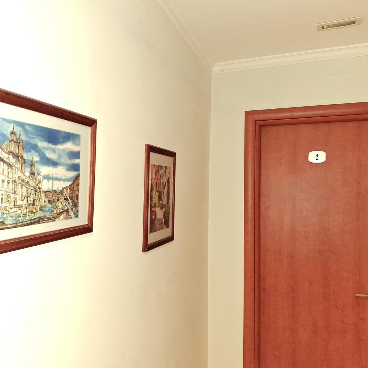 St. Anthony Guest House โรม ภายนอก รูปภาพ