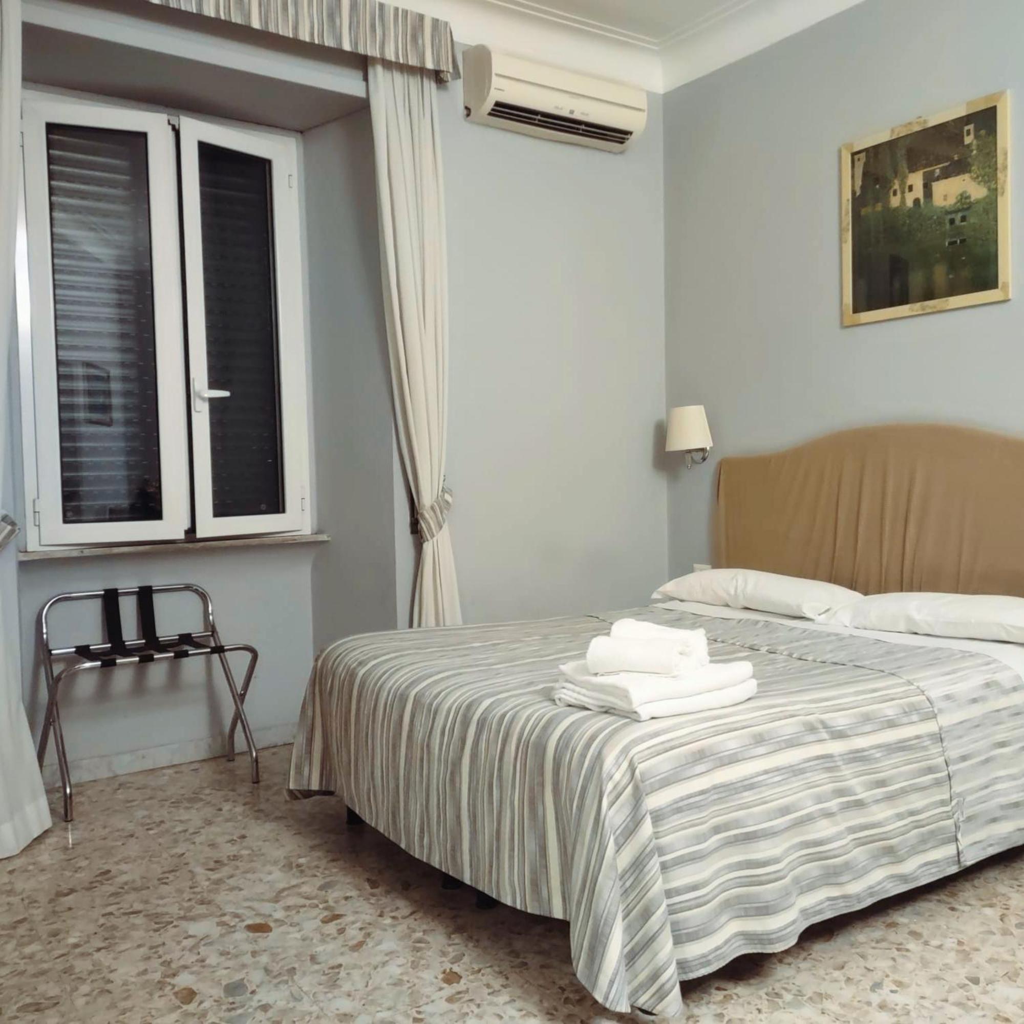 St. Anthony Guest House โรม ภายนอก รูปภาพ