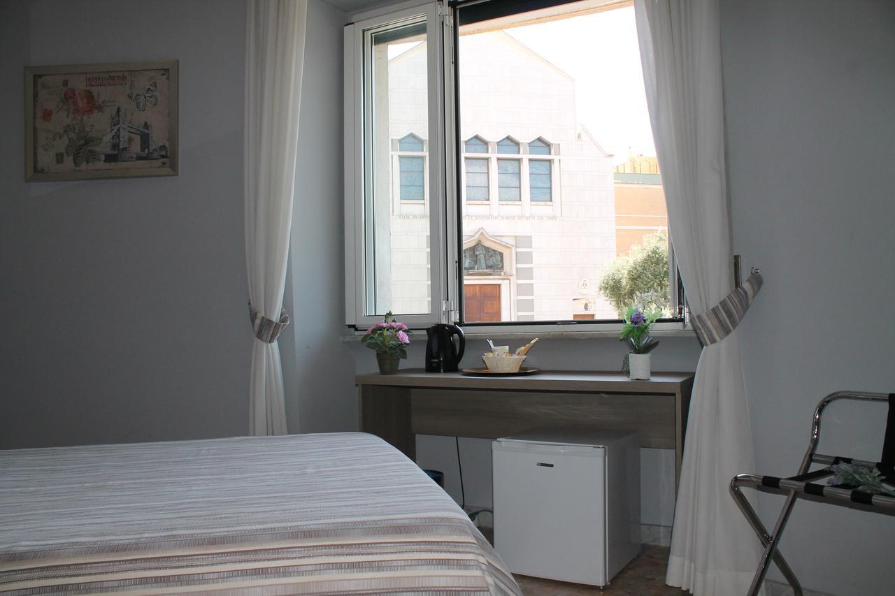 St. Anthony Guest House โรม ภายนอก รูปภาพ