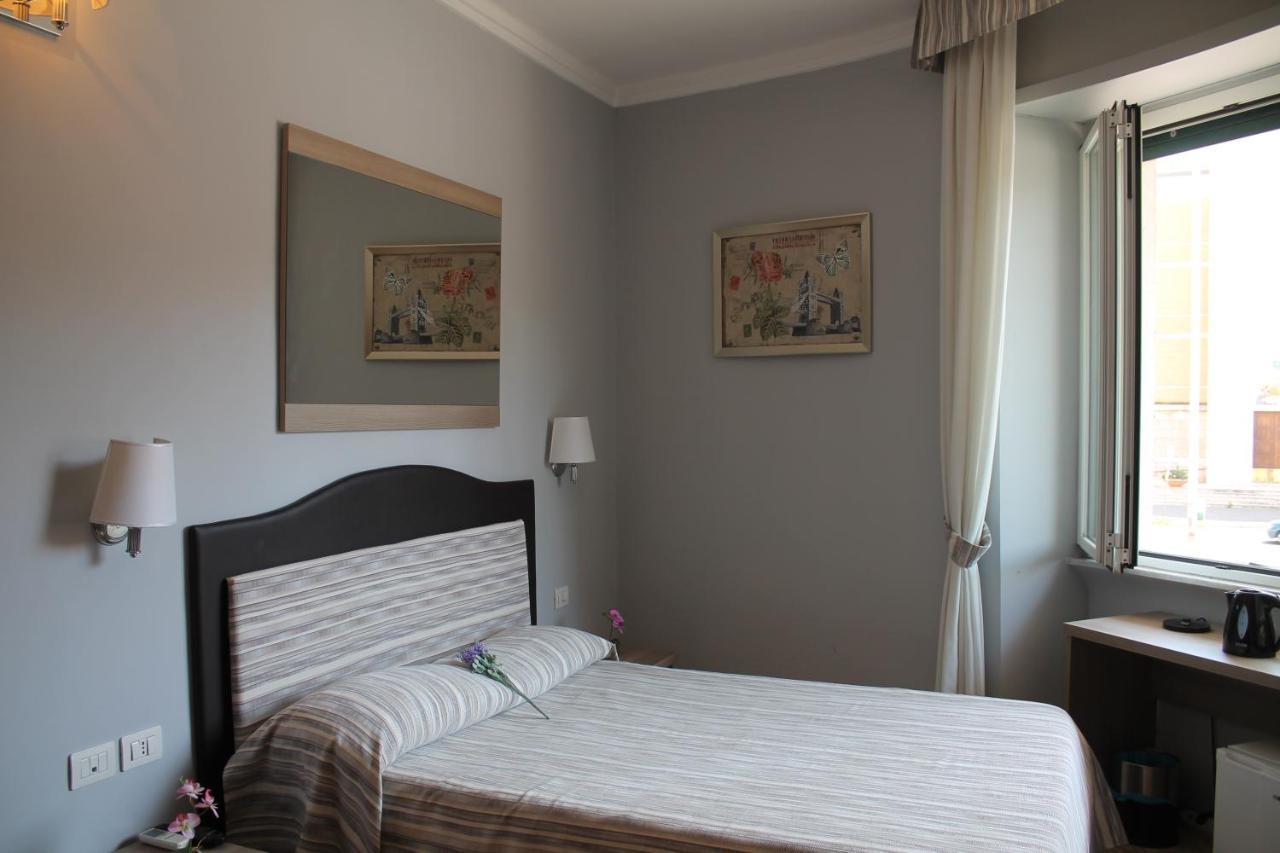St. Anthony Guest House โรม ภายนอก รูปภาพ