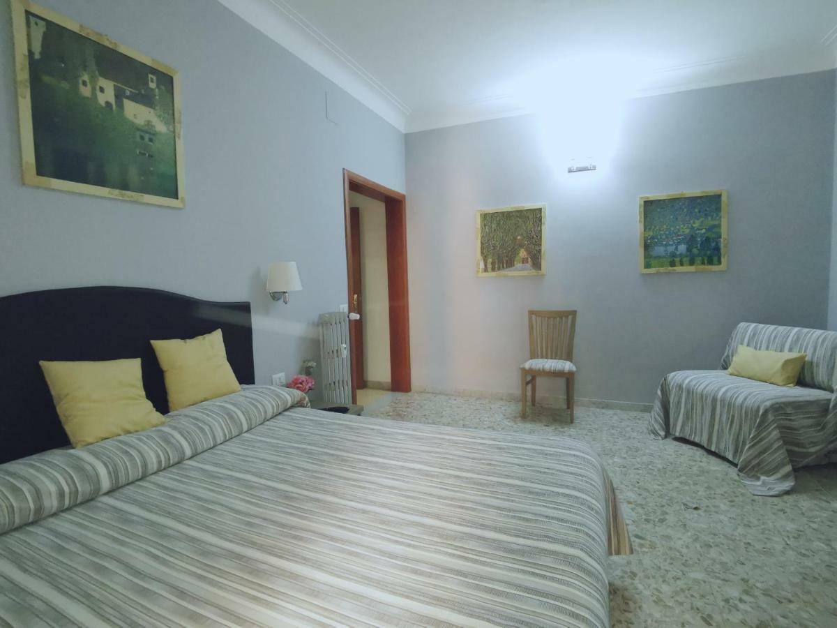 St. Anthony Guest House โรม ภายนอก รูปภาพ