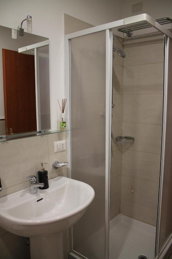 St. Anthony Guest House โรม ภายนอก รูปภาพ